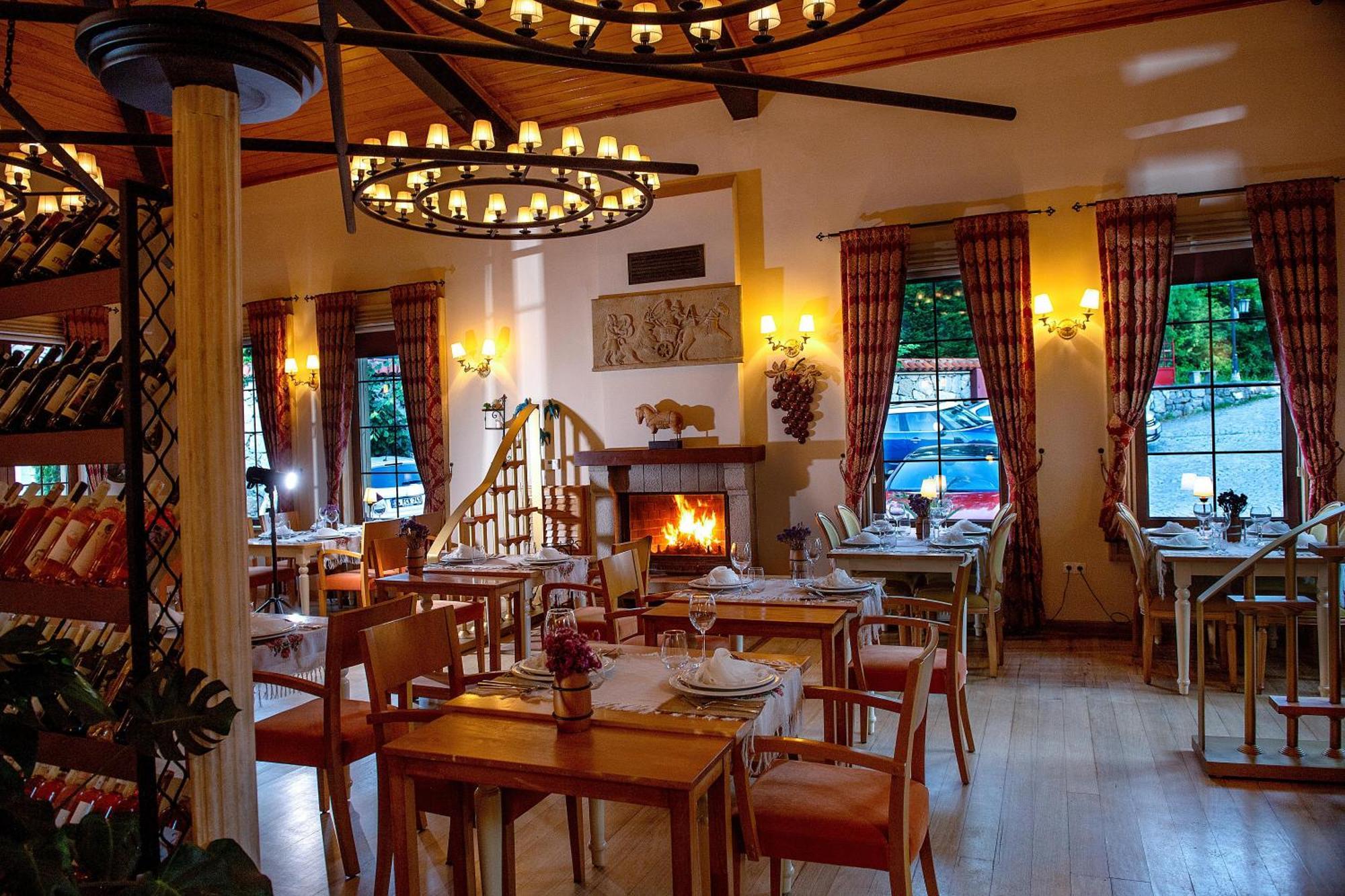 Wineport Lodge Agva Riverside Hotel & Winery Екстериор снимка