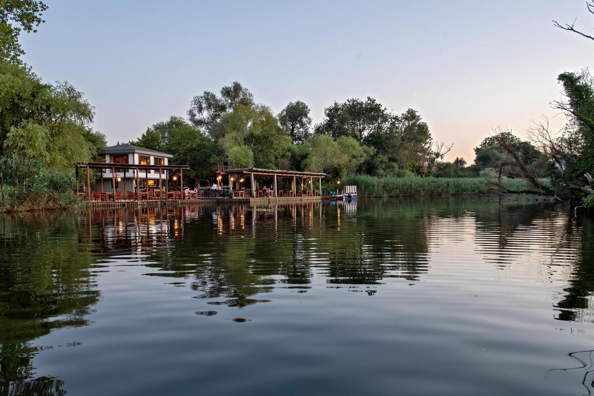 Wineport Lodge Agva Riverside Hotel & Winery Екстериор снимка